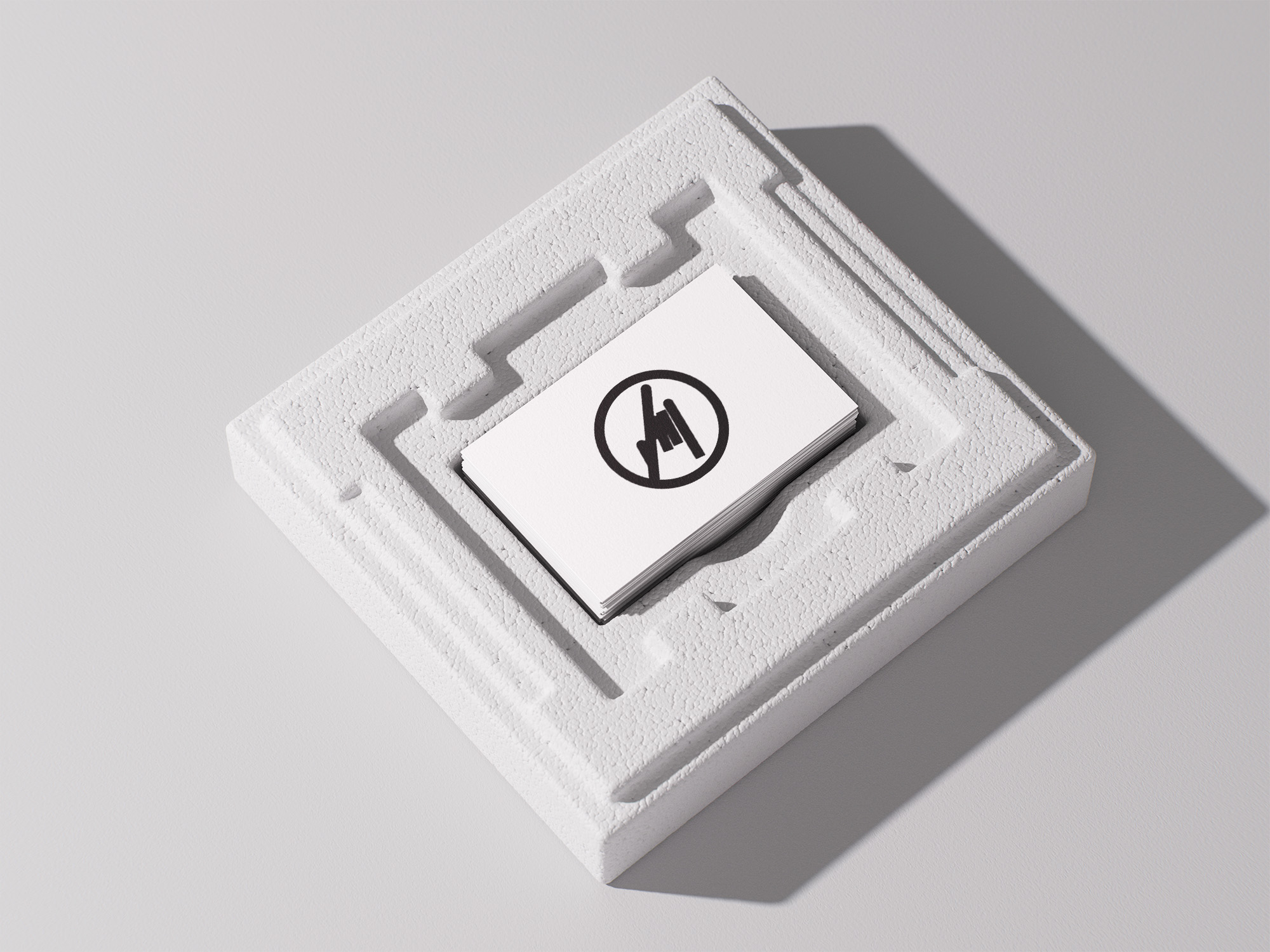 Free_Business_Card_Mockup_4